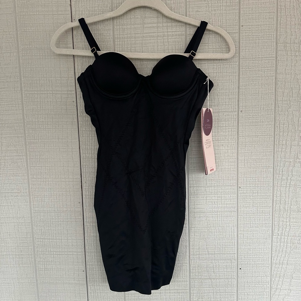VINTAGE VS NWT Secret by Victoria’s Secret Power Figure Cupped Shaping Slip 32A